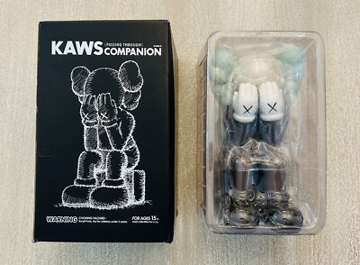 Kaws Passing Through Companion ( 2007 ) Collector Crying Kaws Passing Through Companion ( 2007 ) Collector Crying