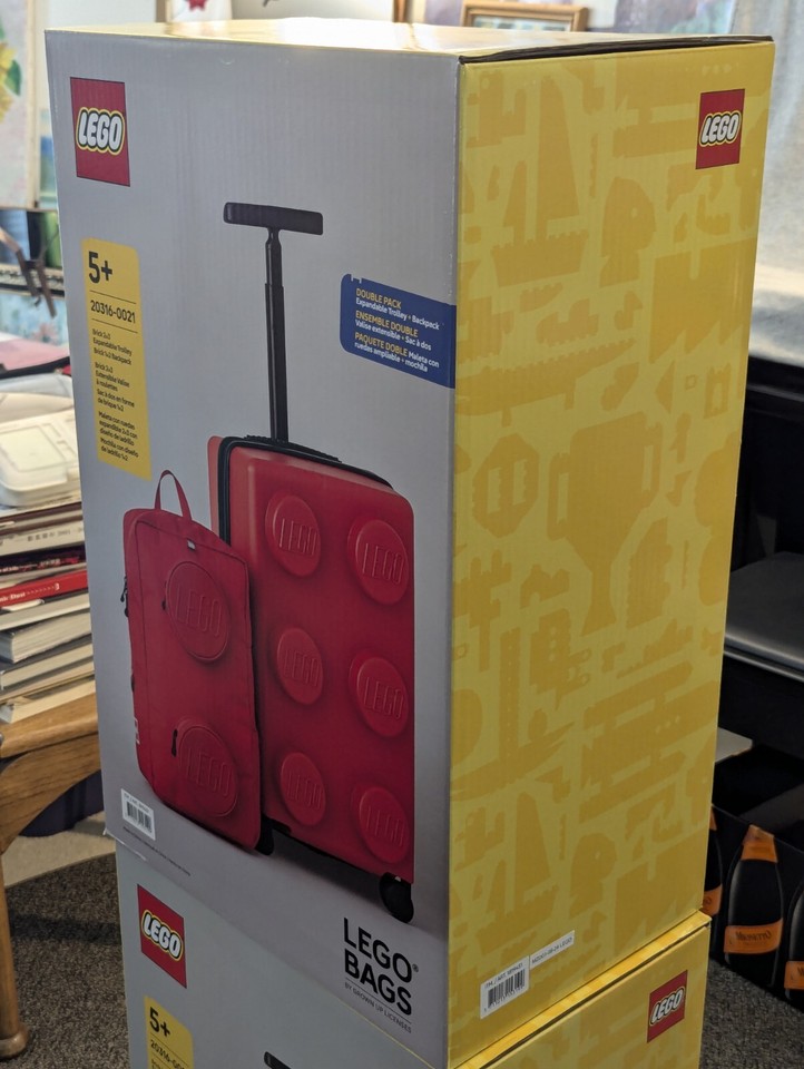 LEGO Luggage Expandable CarryOn & Backpack Set Signature Brick RED
