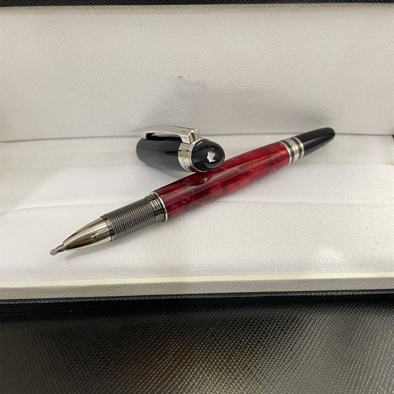 Deluxe Walker Series Red Color 0.7mm Rollerball Pen No Box #4