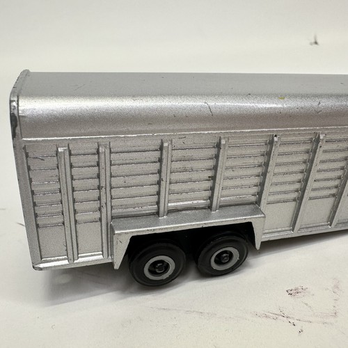 ERTL Gooseneck Silver Horse Livestock Trailer Die-Cast Metal 5th Wheel Toy 1/64 - Picture 5 of 9