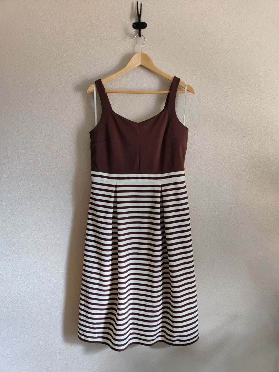 Robe Charming Charlie Tie-Dye Rouge Et Noire – Taille M – Style Fit & Flare