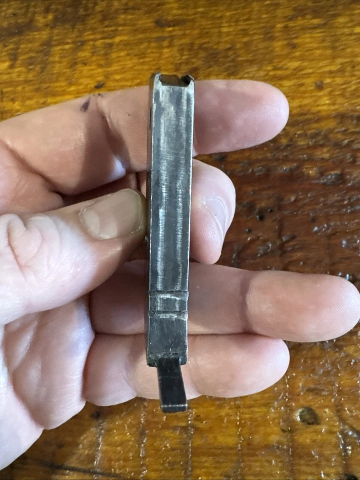 Cargador redondo vintage Steyr-Pieper modelo 1909 25 Acp 6. Original.   (#48) Foto 3 de 4