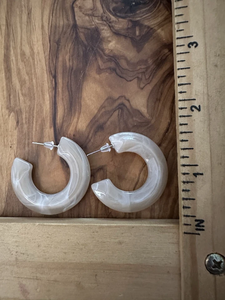 Resin & Acrylic Hoop Earrings Faux Tortoise Shell Brown Pink Green Purple 9 Sets - Image 3 of 4