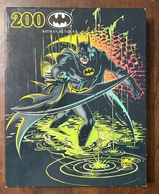 1992 DC Comics ''Batman Returns'' 200pc Puzzle 14x18in - Complete!