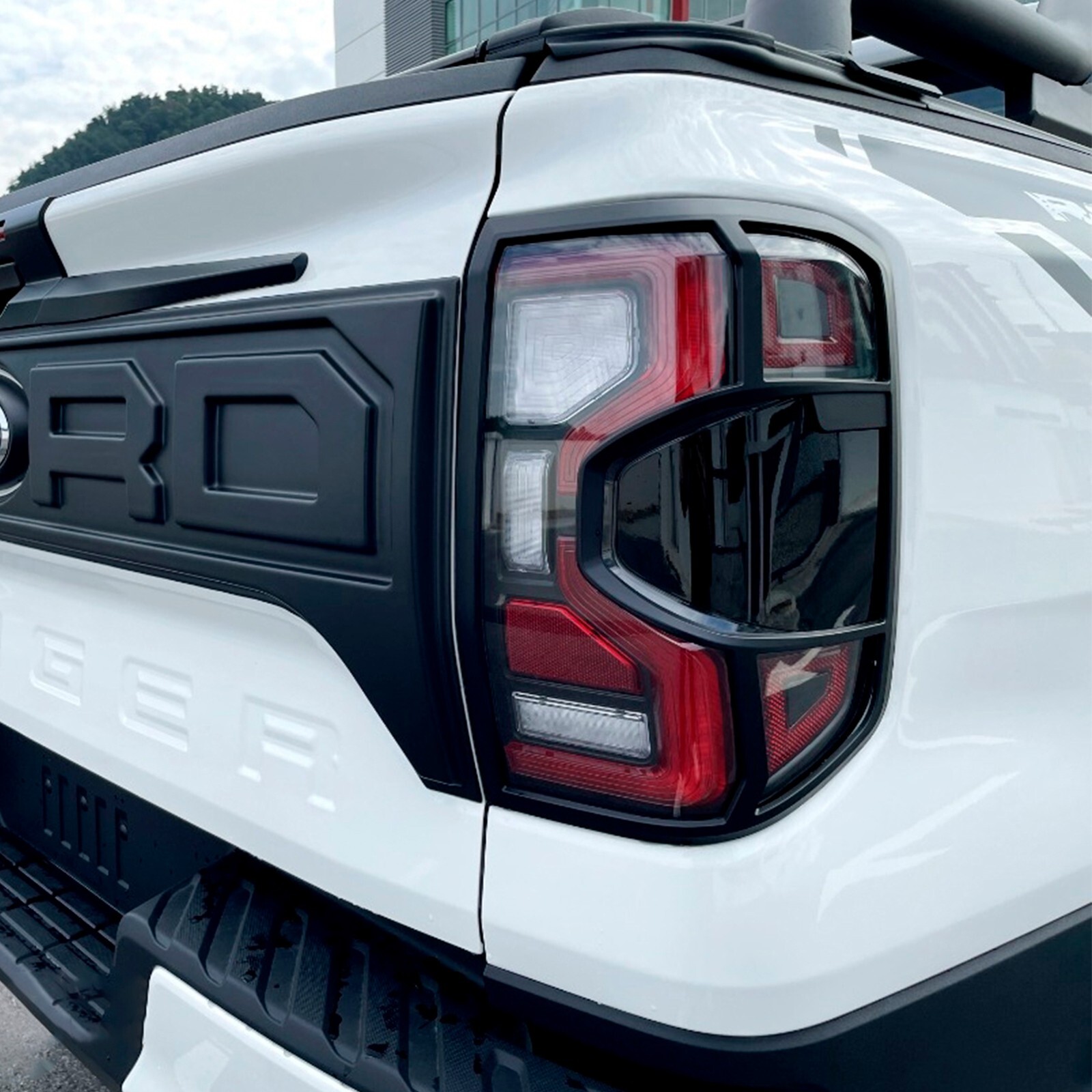 Rear Tail Lights Covers Surrounds for Ford Ranger 20232024 T9 Wildtrak