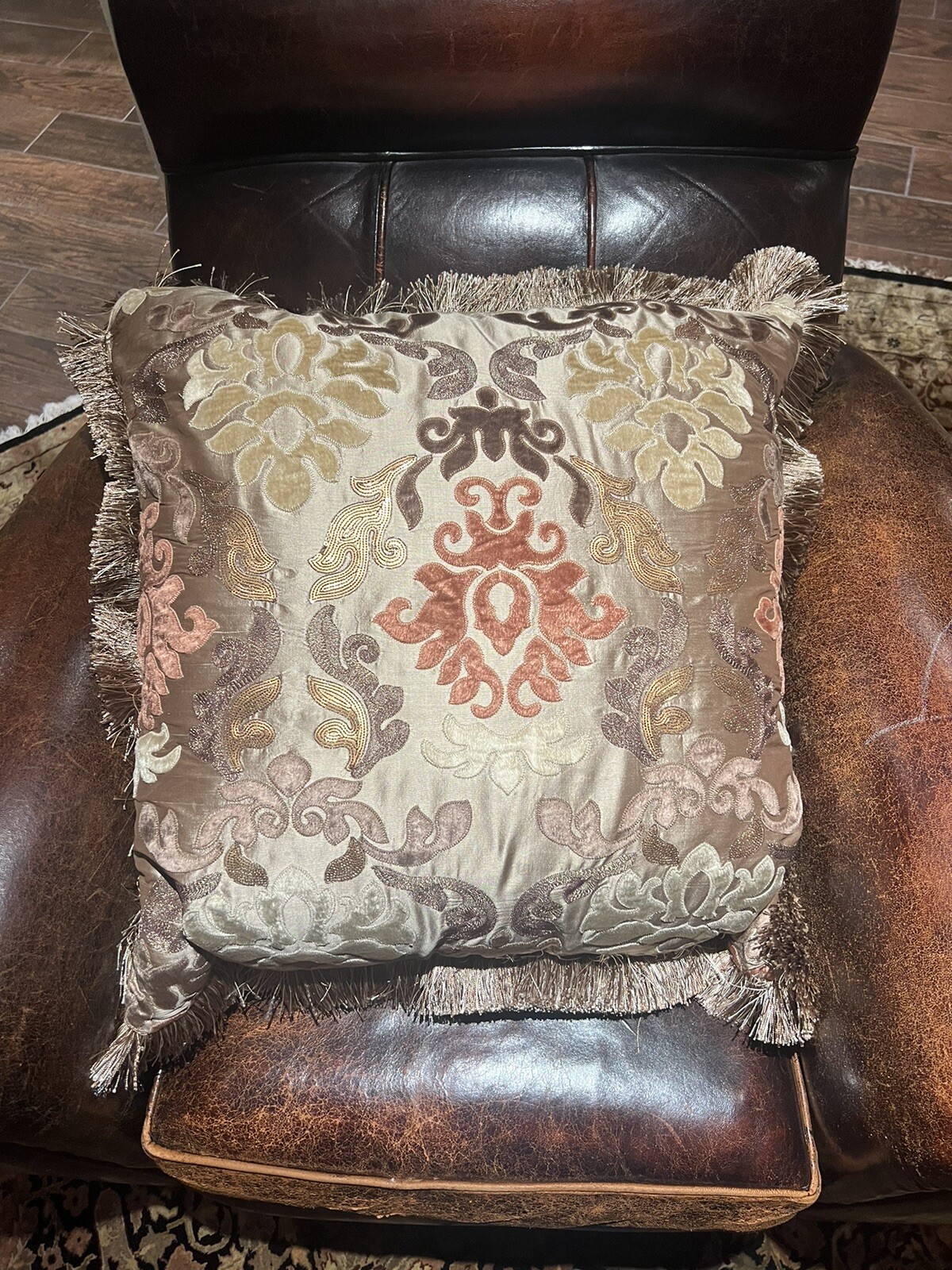 Marge Carson Pillows Set Of 4 Pillows Luxury Items eBay