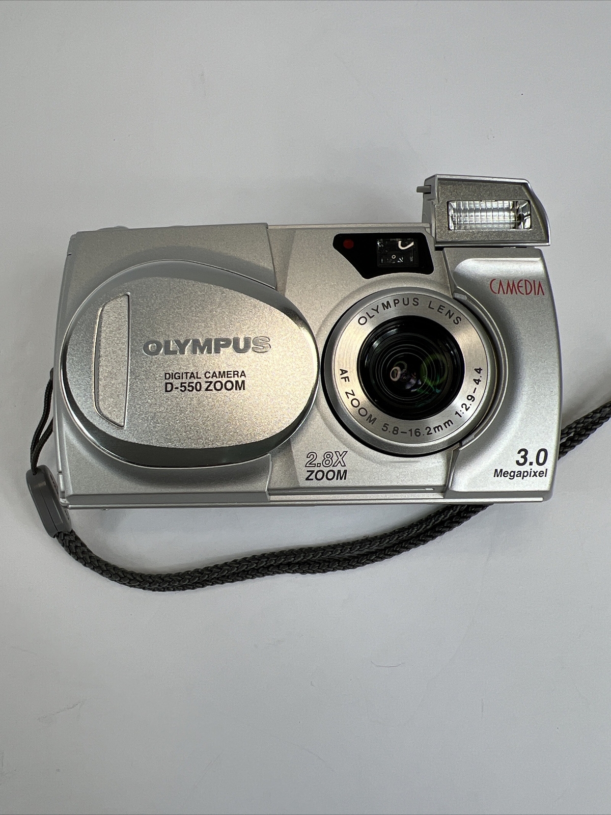 Olympus Digital Camera D550 Zoom 3.0 Megapixel Camedia Photography