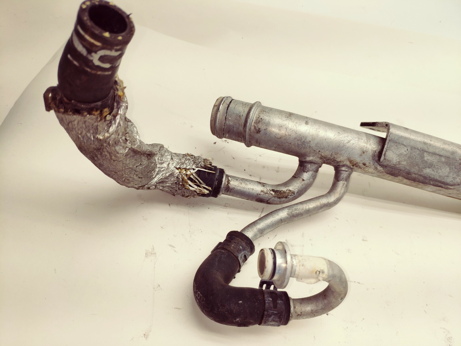 2007Audi A6 4.2L Rear Engine Coolant Cooling Water Pipe Hose Tube Assembly C10