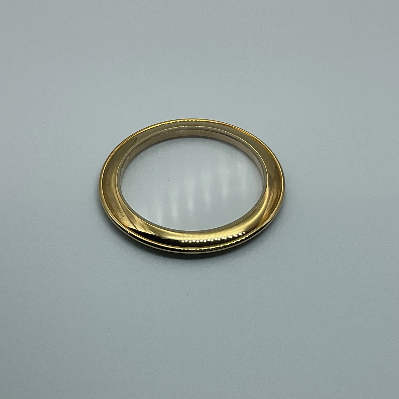 NOS LUNETTE DE MONTRE GUCCI 7200M PLAQUÉ OR JAUNE AVEC VERRE CRISTAL