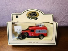 Vintage Die Cast Toy LLEDO Days Gone By CHEVRON STANDARD OIL ANNOUNCER CAR Truck