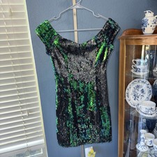 GUESS Size 2 Sequin Iridescent Green Black Party Dress