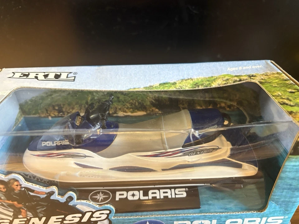 2000 Ertl Polaris Genesis Jet Ski embarcação de metal fundido 1:18 nova na caixa + placa de 4x16” - Imagem 4 de 4