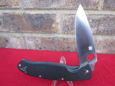 SPYDERCO TENACIOUS FOLDING KNIFE G10 HANDLE 8CR13MOV UNUSED