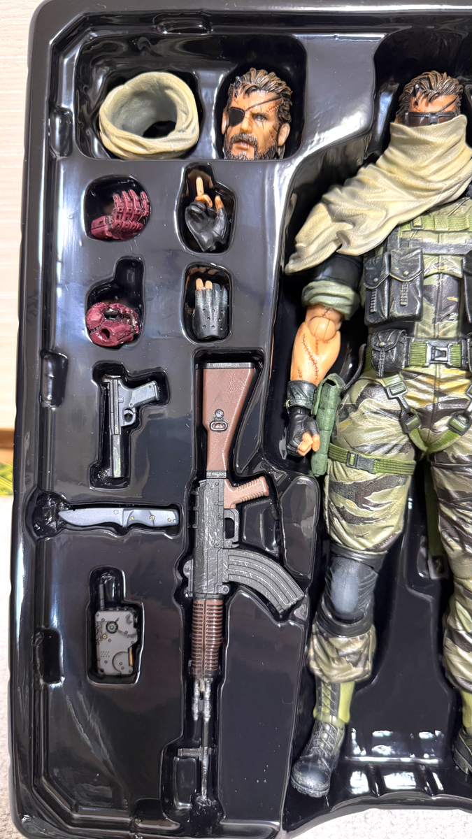 Play Arts Kai Venom Snake Figure Metal Gear Solid V Phantom Pain