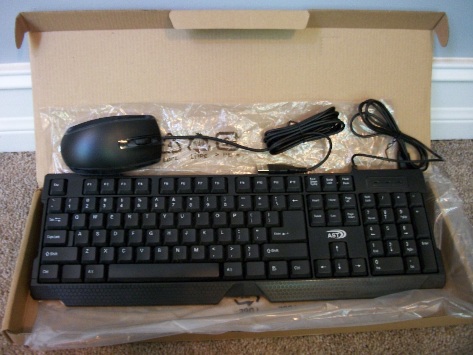 AST Wired Keyboard - NO Mouse, NEW and in perfect condition REDUCED ...