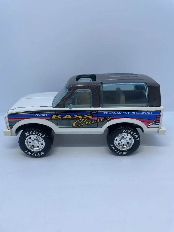 RARE Vintage Nylint Bass Chaser Truck, Tournament Champion Ford Bronco 2 - Image 2 of 4