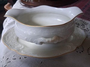 Rosenthal Sanssouci Ivory/Gold Band Gravy Boat w/Attached Underplate Mint Cond.!