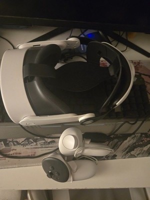 Meta Quest 3S 128GB VR HEADSET With Controllers and Elite Head Strap