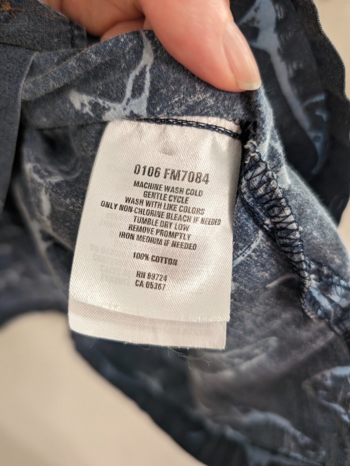 Vintage Columbia mens medium shirt short sleeves blue all over design