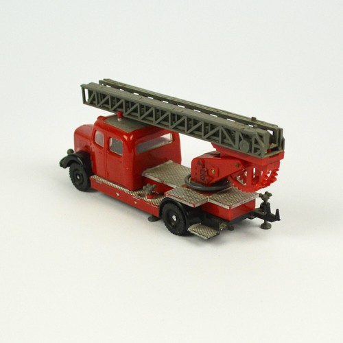 SIKU Plástico V56 - Mercedes Benz Metz DL 22 - Bomberos - Escalera Giratoria - - Imagen 4 de 8