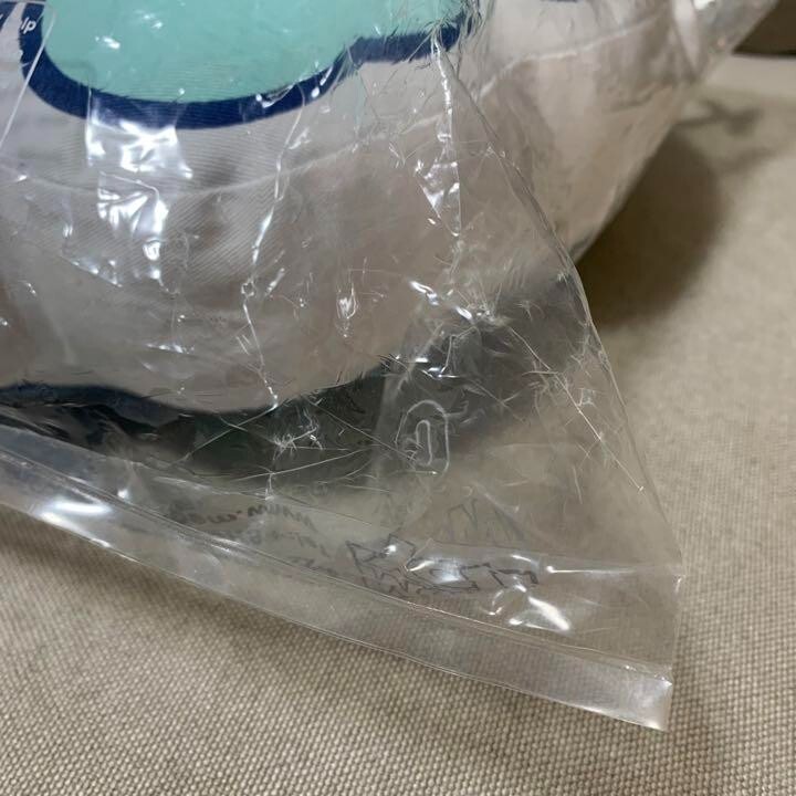 KAWS Soft Skull Cushion Pillow Blue MEDICOM TOY 2004 KAWS Soft Skull Cushion Pillow Blue MEDICOM TOY 2004