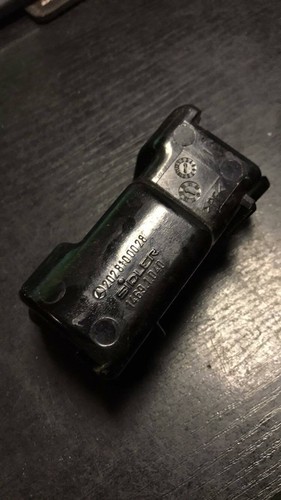 Mercedes w202 T Mittelkonsole Aschenbecher Einsatz Liner A2028100028