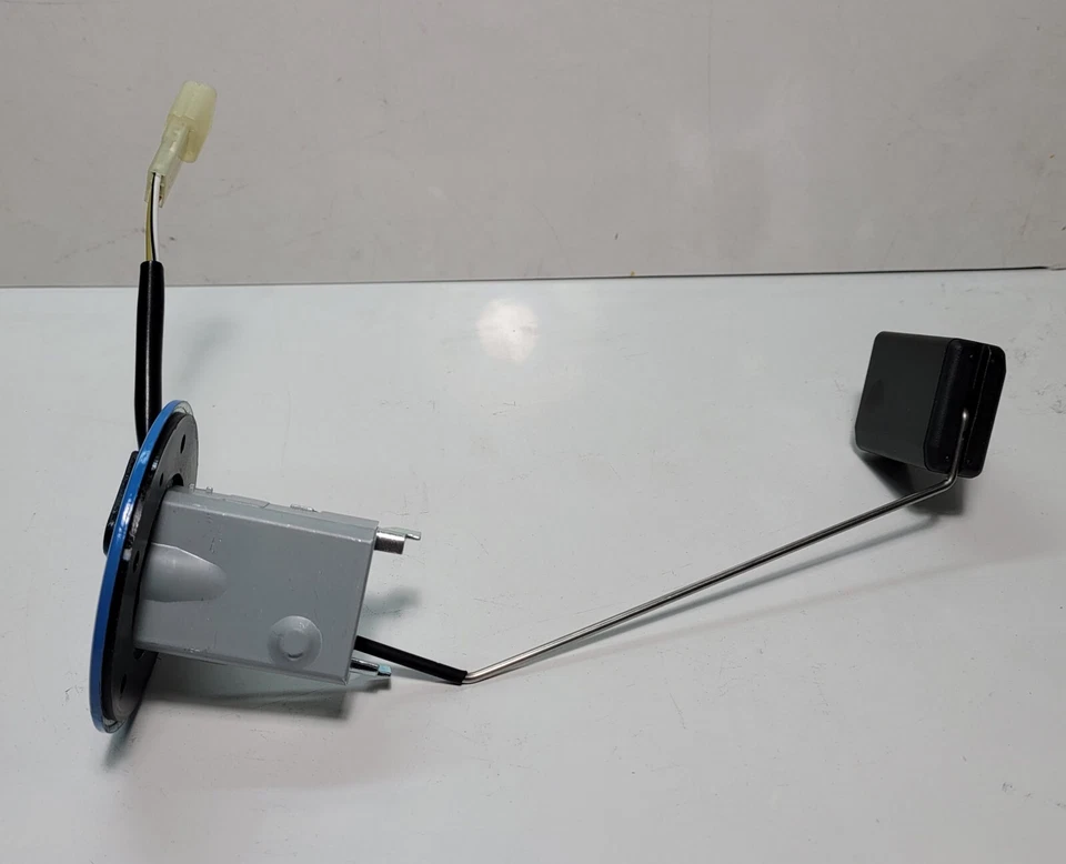 Transmisor de combustible digital Toyota Corolla Ae86 Foto 3 de 4