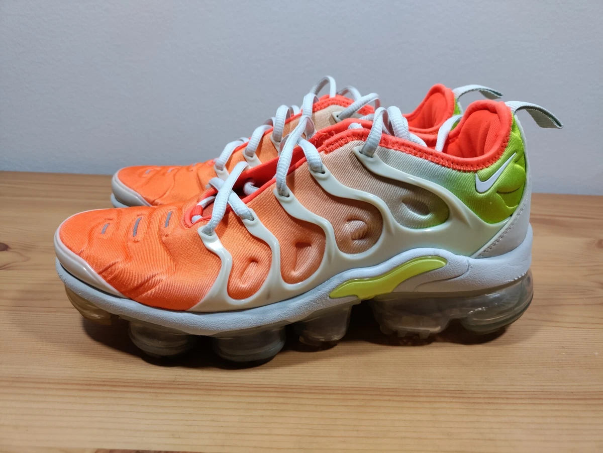 Orange white top vapormax plus