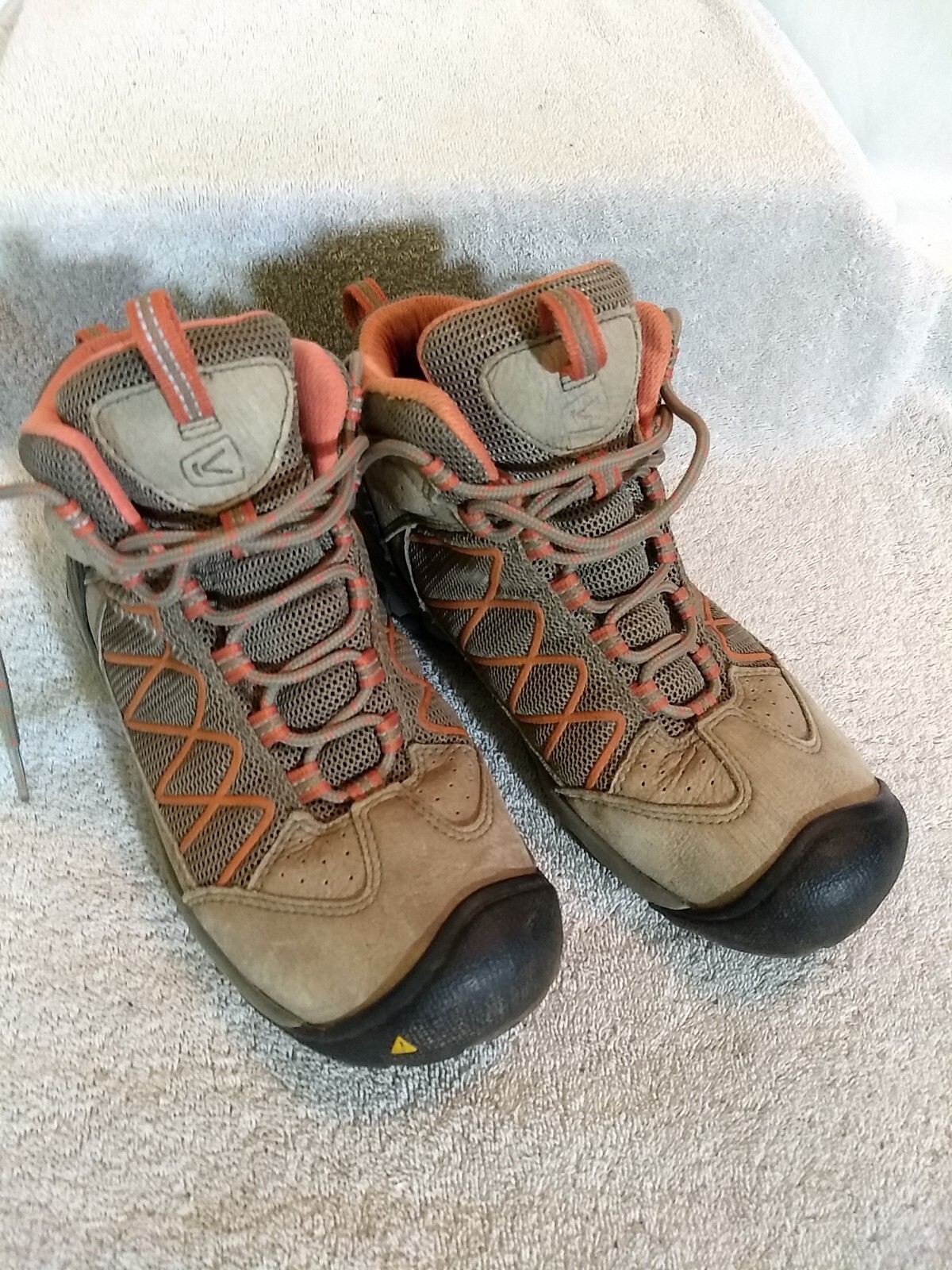 KEEN Stivali da trekking medi da donna taupe in pelle taglia: 8 #JT2 6