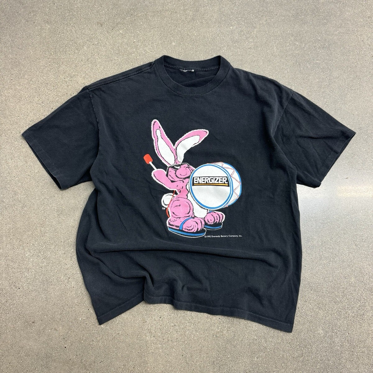 Vintage 90s Energizer Bunny Nothing Lasts Longer Black Graphic T