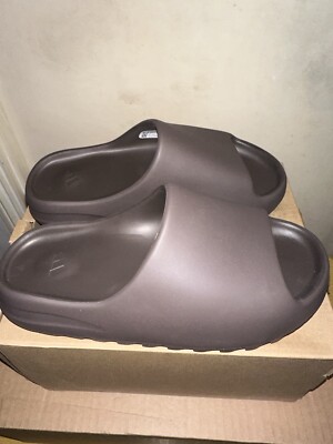 yeezy slides soot size 8