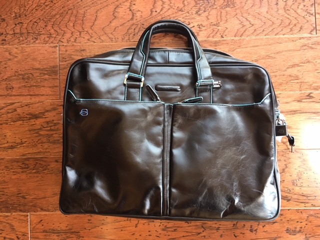 NWOT AUTH PIQUADRO Two Handle Leather Briefcase with BLUE SQUARE