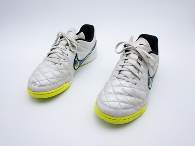 Nike Tiempo Legacy IC Kinder Fußballschuh Hallenschuh Gr 38.5 EU Art 23382-100