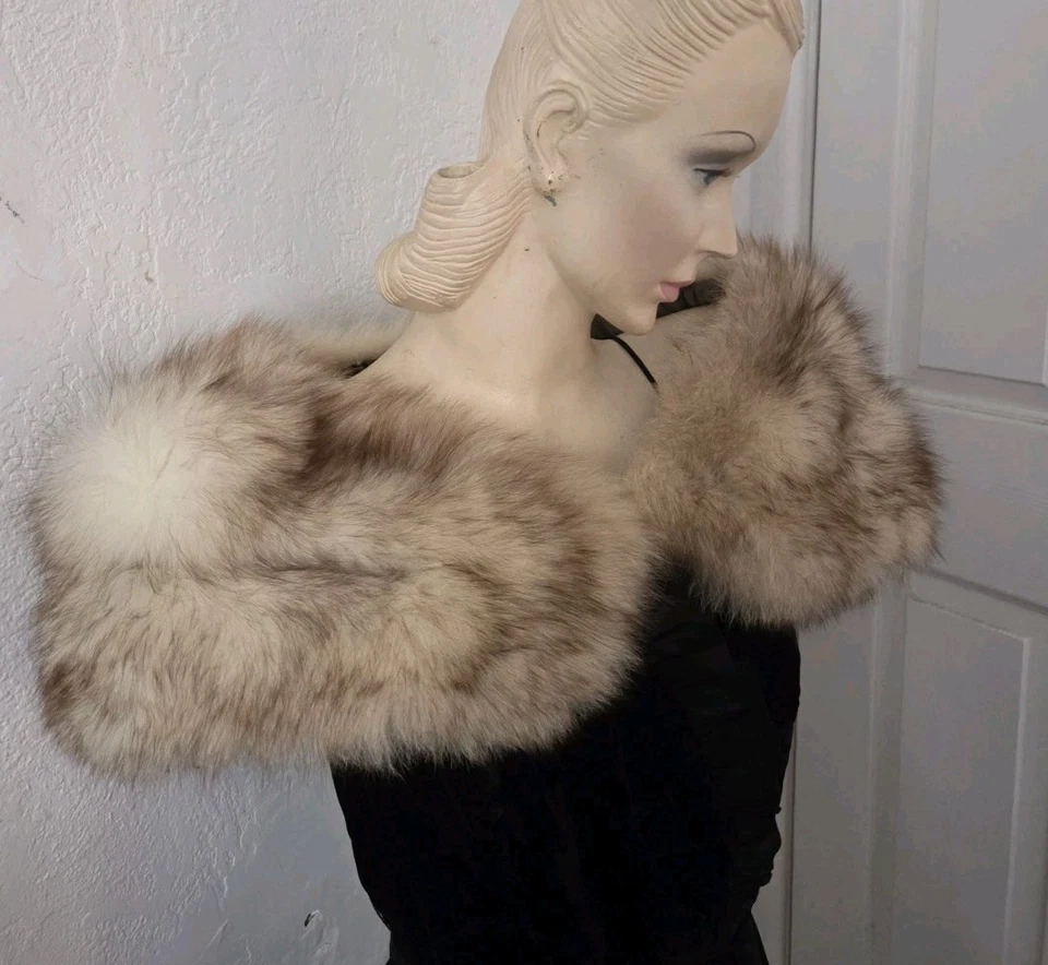 Vtg Snow Fox Fur Collar Big And Fluffy Fully Satin Lined - Image 3 of 4