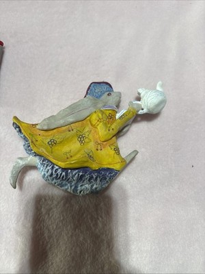 Dept 56  Girl Rabbit Bunny Running with Teapot and Cup Easter(C1)