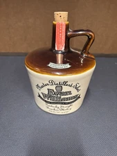 Evan Williams Kentucky Bourbon Whiskey Master Distillers Jug Empty Earthstone