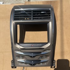 Lincoln Mkx Heater Climate Control Radio Cd Control Dash Bezel Oem 2011 - 2014 Lincoln Mkx Heater Climate Control Radio Cd Control Dash Bezel Oem 2011 - 2014
