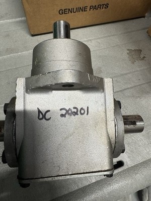 Genuine  Peerless H1000-010 GEARBOX FOR DIXIE CHOPPER 20201 N.O.S. Free Shipping