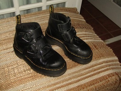 Dr Martens Devon Heart Buckle Platform Black Leather Ankle Boots Women US 7 UK 5