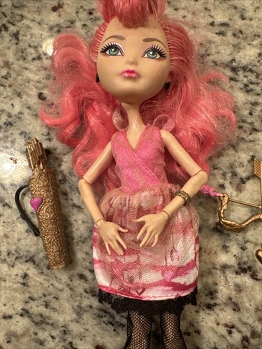 Ever After High Doll CA Cupid First Chapter Mattel 11" w/Accessories Pre-owned - Picture 4 of 6