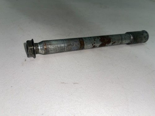 2005 05-15 YAMAHA WR250F OEM FRONT WHEEL AXLE - Picture 8 of 8