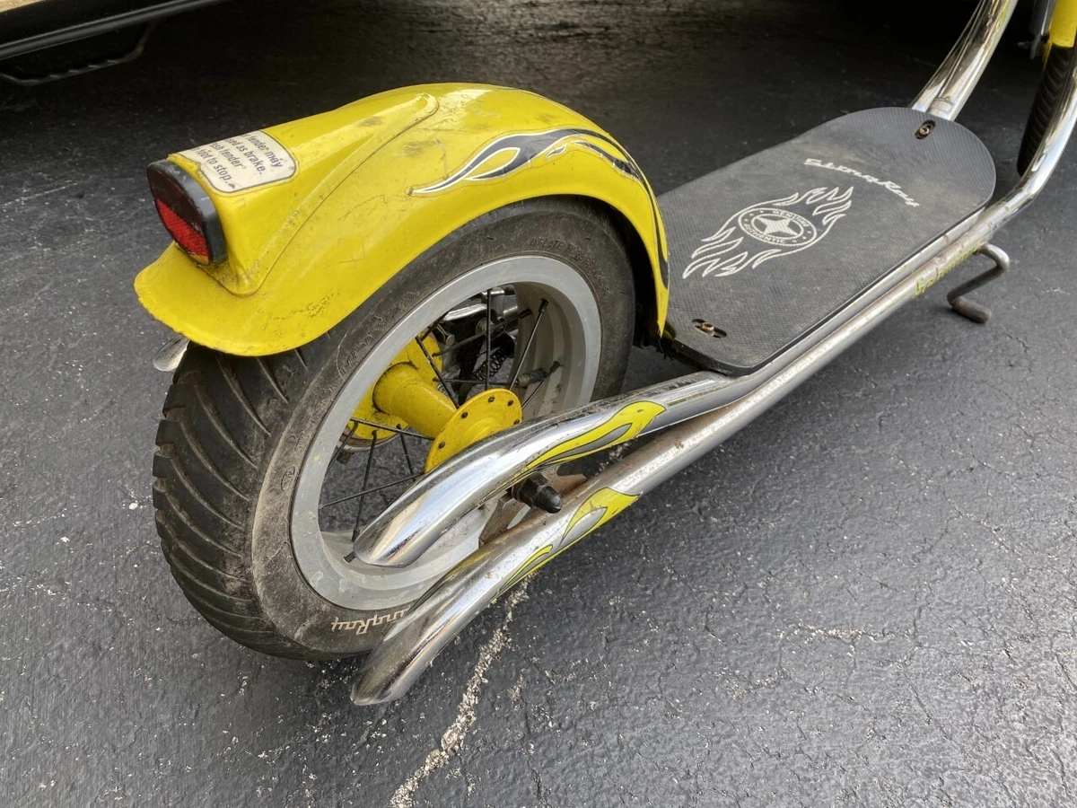 Schwinn stingray hotsell chopper scooter