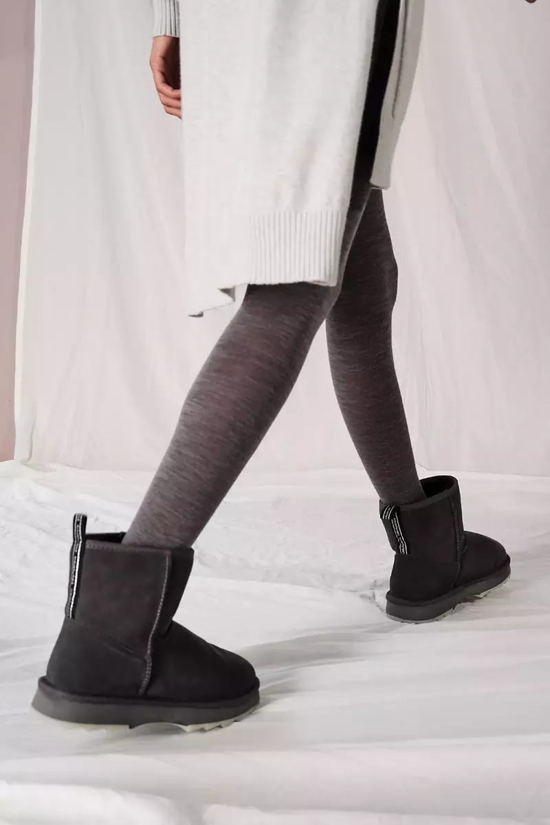 New Free People EMU Sharky Mini Boots Size 7 MSRP: $140