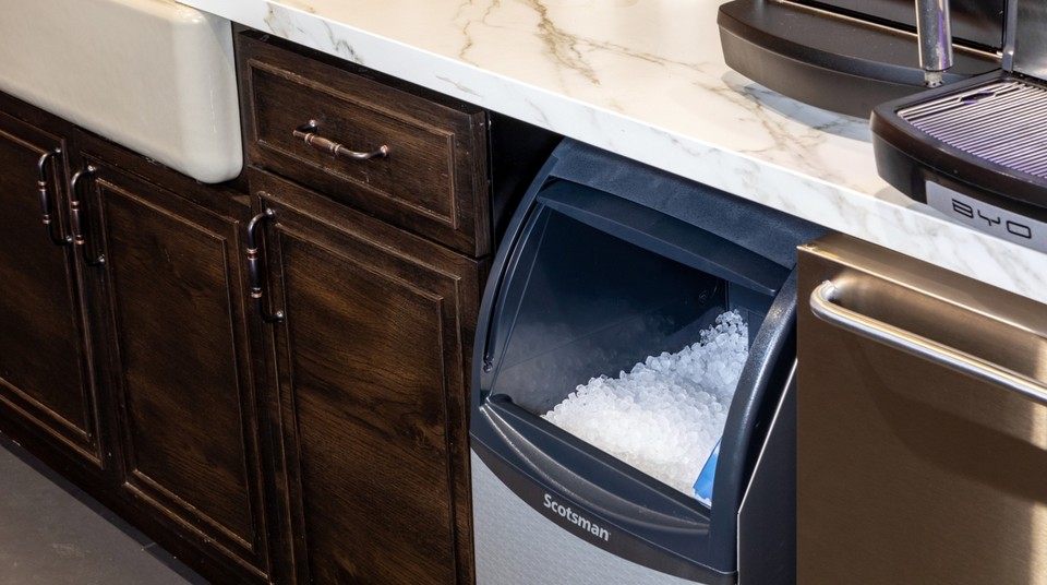 Scotsman UN0815A1 15"W 79 Lbs. Daily Production AirCooled Stainless