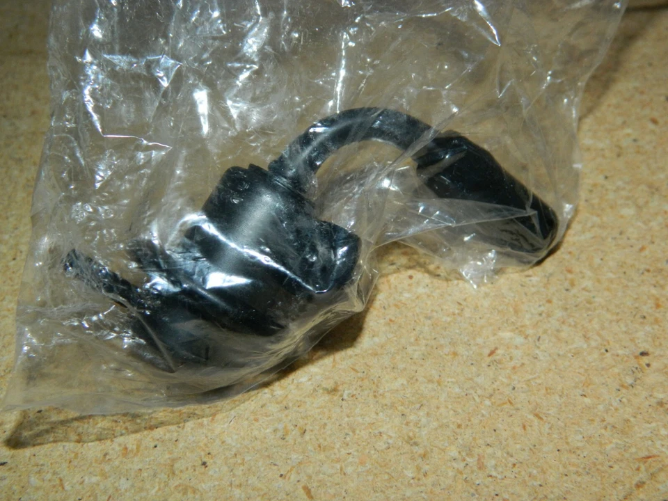 НОВЫЙ РЕГУЛЯТОР ДАВЛЕНИЯ ВПРЫСКА ТОПЛИВА BWD 24006 ДЛЯ 1999-2003 MAZDA PROTÉGE - Изображение 3 из 4