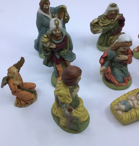 10 Pieces Hand Painted Ceramic Nativity Set Christmas Vintage - Picture 4 of 5
