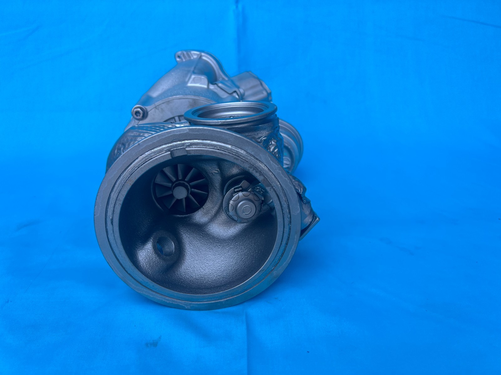 Audi RS6 RSQ8 Porsche Lamborghini URUS BENTLEY Genuine Borg Warner Turbocharger