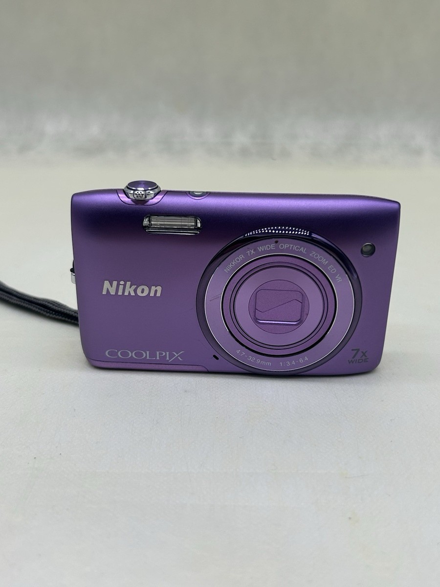 Mint Nikon COOLPIX S3500 20.0MP Compact Digital Camera