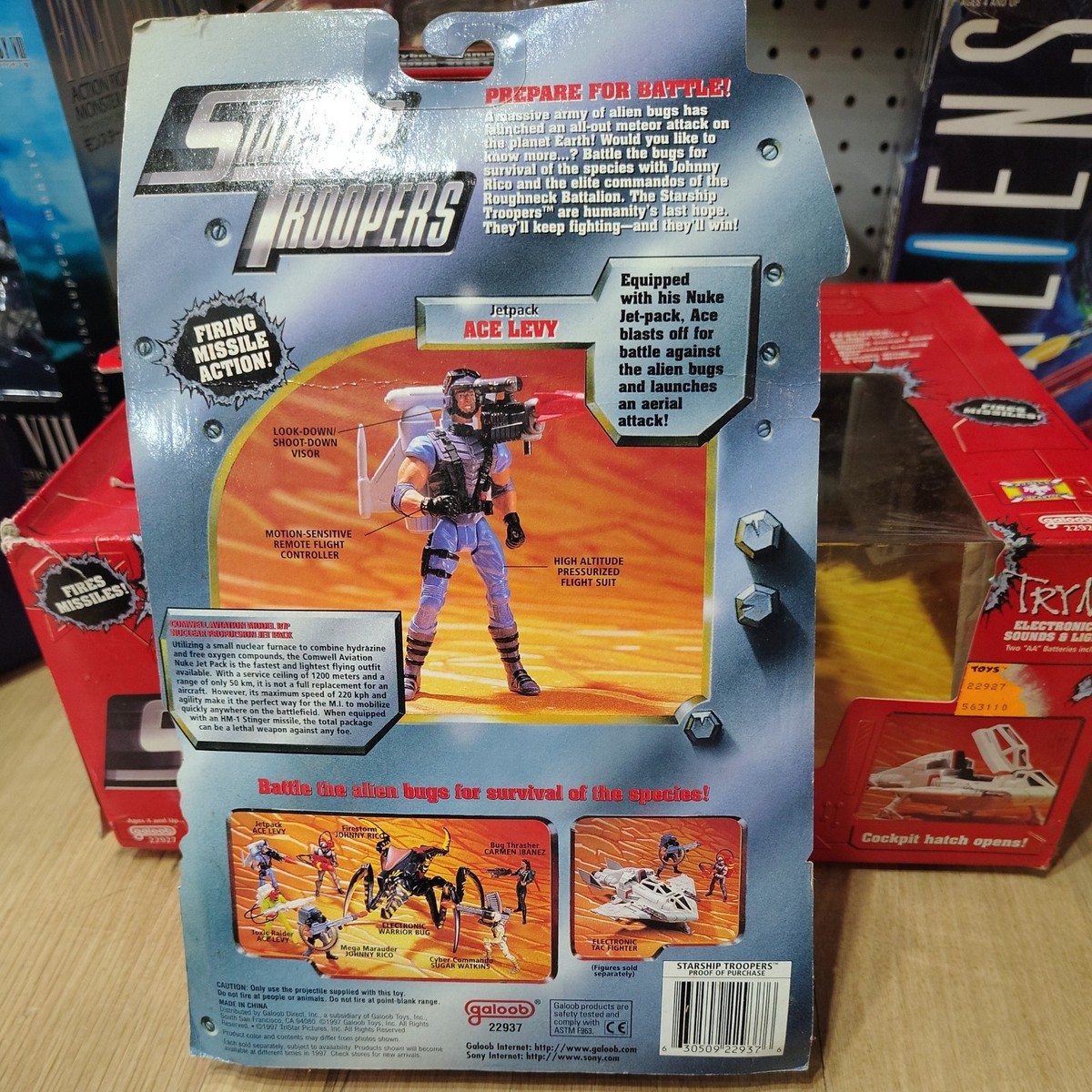 STARSHIP TROOPERS Jetpack ACE LEVY Action Figure Galoob Toys R Us