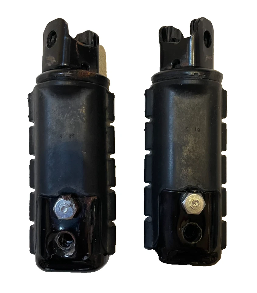 Pedales estriberas delanteras para conductores Honda CTX700 OEM negro de fábrica Foto 3 de 3